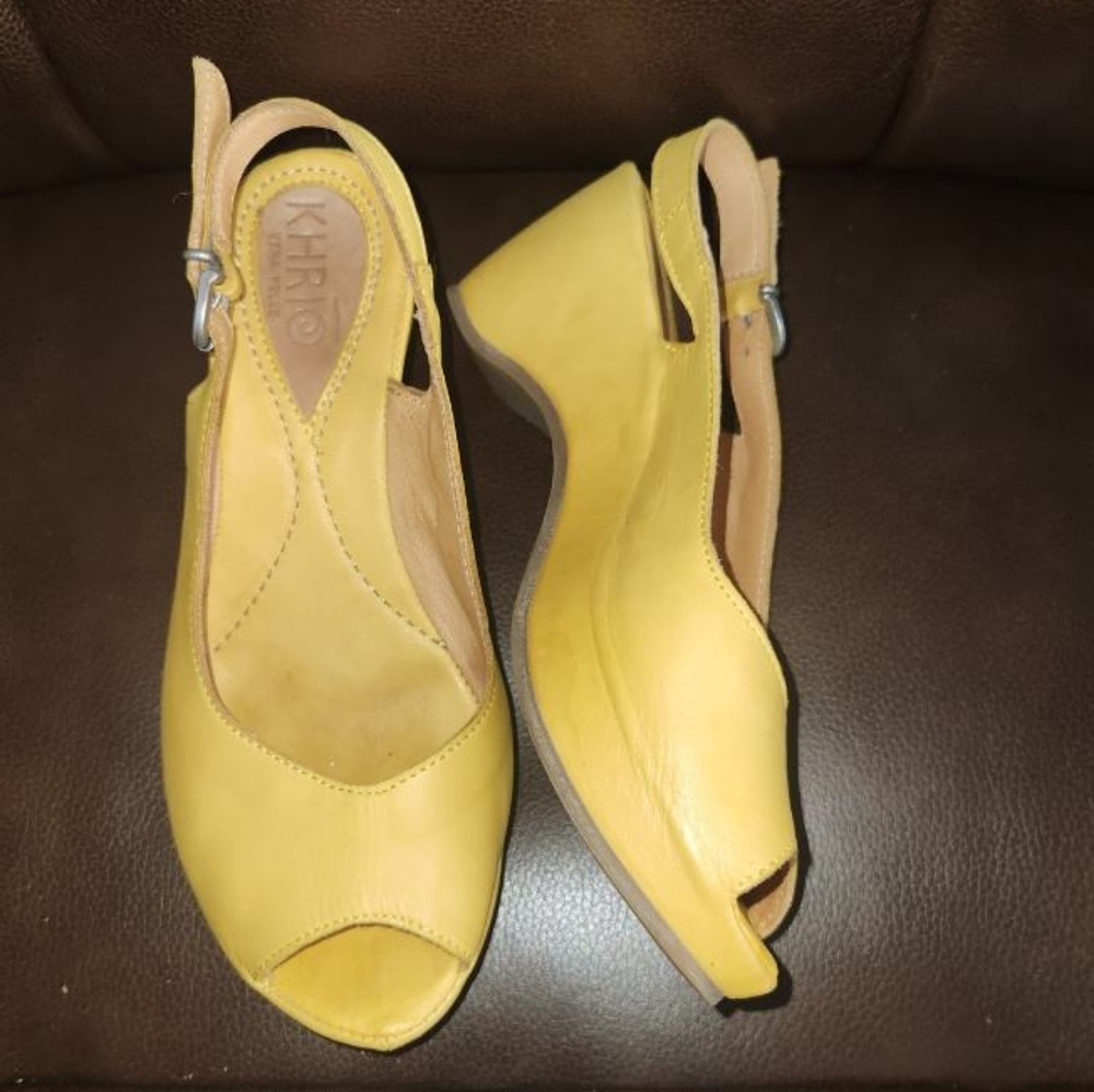 Khrio Gabby Platform Sandals